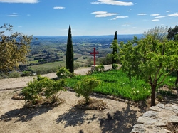  <a style='color: #fff;' href='/uploaded/photo/autour-de-beaumes-de-venise-par-le-domaine-durban-et-la-chapelle-ste-hilaire-64303848c83fc.jpg'>(Télécharger)</a>