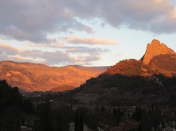  <a style='color: #fff;' href='/uploaded/photo/buis-le-rocher-du-lion-63e67cc368336.jpg'>(Télécharger)</a>