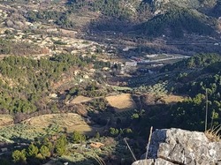  <a style='color: #fff;' href='/uploaded/photo/buis-le-rocher-du-lion-63efc1ffb1f66.jpg'>(Télécharger)</a>