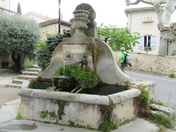  <a style='color: #fff;' href='/uploaded/photo/de-rousset-les-vignes-a-st-pantaleon-644bf3085f112.jpg'>(Télécharger)</a>