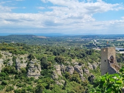  <a style='color: #fff;' href='/uploaded/photo/forteresse-de-mornas-681ce9257bd54.jpg'>(Télécharger)</a>