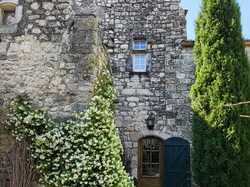  <a style='color: #fff;' href='/uploaded/photo/la-garde-adhy-mar-666211e03f427.jpg'>(Télécharger)</a>