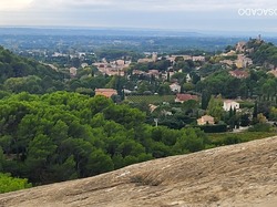  <a style='color: #fff;' href='/uploaded/photo/le-rocher-de-rocalinaud-653aca8aae3eb.jpg'>(Télécharger)</a>