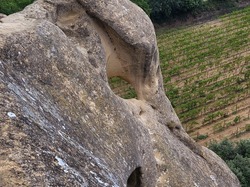  <a style='color: #fff;' href='/uploaded/photo/le-rocher-de-rocalinaud-653aca930d611.jpg'>(Télécharger)</a>