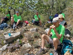  <a style='color: #fff;' href='/uploaded/photo/le-rocher-des-3-luisants-645403ea54013.jpg'>(Télécharger)</a>