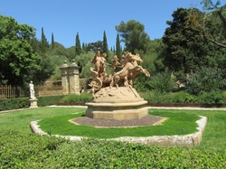 abbaye de Fontfroide <a style='color: #fff;' href='/uploaded/photo/sy-jour-y-tautavel-6862ad84f2080.jpg'>(Télécharger)</a>