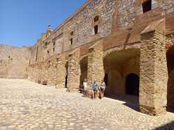 forteresse de Salses <a style='color: #fff;' href='/uploaded/photo/sy-jour-y-tautavel-6862af2e21579.jpg'>(Télécharger)</a>