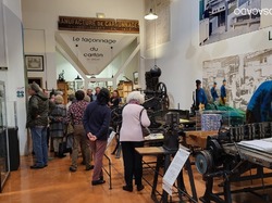  <a style='color: #fff;' href='/uploaded/photo/valry-as-musy-e-du-cartonnage-et-de-l-imprimerie-65c7664ad396c.jpg'>(Télécharger)</a>